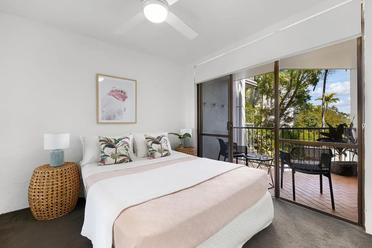 Stylish Beach Serenity, Naousa 5 Villa Noosa Heads