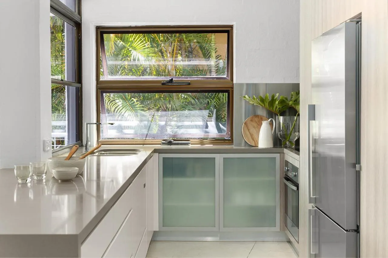 Stylish Beach Serenity, Naousa 5 Villa Noosa Heads 0*,  Australia